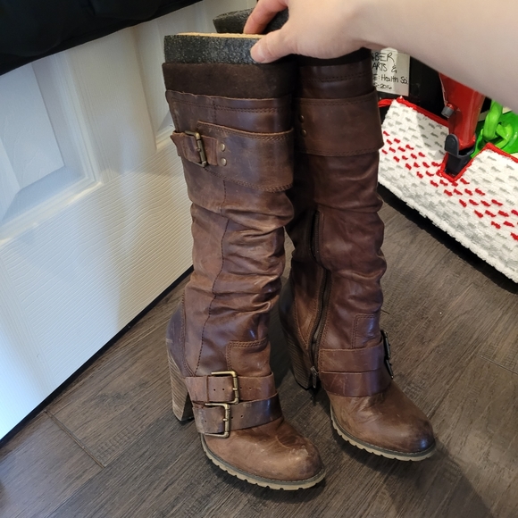 Aldo boots - Picture 1 of 3